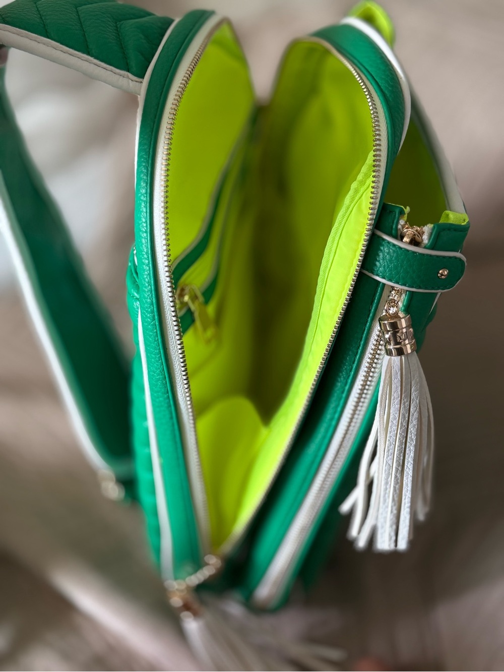 Green Quilted Tennis Racket Bag - Picture 6 of 6